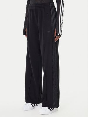 adidas - Spodnie damskie sportowe ze sklepu: MODIVO w kategorii: Spodnie damskie - zdjęcie WP-EBWP-BKLVO-LN0_0000305712264
