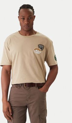 Guess - T-shirt męski wiosenny ze sklepu: MODIVO w kategorii: T-shirty męskie - zdjęcie WP-EBWP-BKLVO-LN0_0000305716583