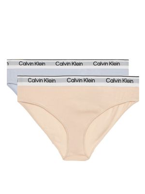 Majtki dziecięce Calvin Klein Underwear ze sklepu: MODIVO w kategorii: Majtki dziecięce - zdjęcie WP-EBWP-BKLVO-LN0_0000305753687