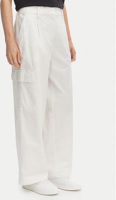 Spodnie damskie casual Calvin Klein Jeans ze sklepu: MODIVO w kategorii: Spodnie damskie - zdjęcie WP-EBWP-BKLVO-LN0_0000305761569