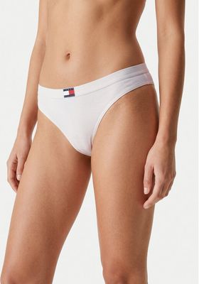 Majtki damskie casualowe Tommy Hilfiger ze sklepu: MODIVO w kategorii: Majtki damskie - zdjęcie WP-EBWP-BKLVO-LN0_0000305773135