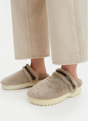 Kapcie damskie zimowe Crocs ze sklepu: MODIVO w kategorii: Kapcie damskie - zdjęcie WP-EBWP-BKLVO-LN0_0000305798503