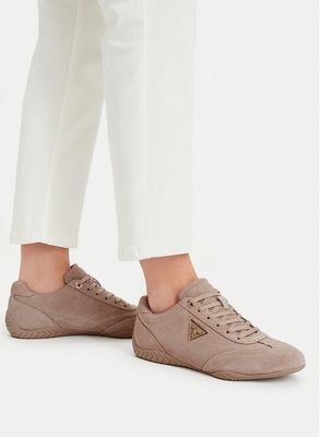 Buty sportowe damskie na wiosnę Guess ze sklepu: MODIVO w kategorii: Buty sportowe damskie - zdjęcie WP-EBWP-BKLVO-LN0_0000305817754