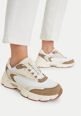 Buty sportowe damskie na wiosnę Guess ze sklepu: MODIVO w kategorii: Buty sportowe damskie - zdjęcie WP-EBWP-BKLVO-LN0_0000305817822