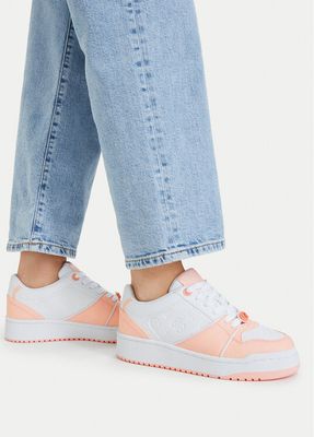 Buty sportowe damskie wiosenne Guess ze sklepu: MODIVO w kategorii: Buty sportowe damskie - zdjęcie WP-EBWP-BKLVO-LN0_0000305817969