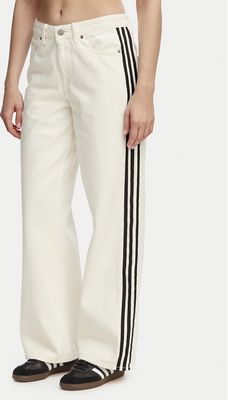 Jeansy damskie sportowe adidas ze sklepu: MODIVO w kategorii: Jeansy damskie - zdjęcie WP-EBWP-BKLVO-LN0_0000305823977