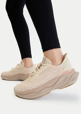 Buty sportowe damskie na wiosnę Clarks ze sklepu: MODIVO w kategorii: Buty sportowe damskie - zdjęcie WP-EBWP-BKLVO-LN0_0000305834225