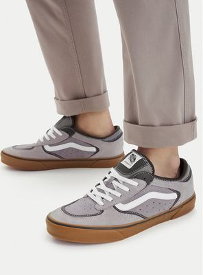 Buty sportowe męskie na wiosnę Vans ze sklepu: MODIVO w kategorii: Buty sportowe męskie - zdjęcie WP-EBWP-BKLVO-LN0_0000305870001