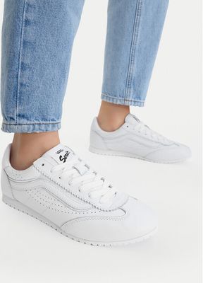 Buty sportowe damskie wiosenne Vans ze sklepu: MODIVO w kategorii: Buty sportowe damskie - zdjęcie WP-EBWP-BKLVO-LN0_0000305870773