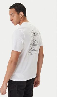 T-shirt męski w sportowym stylu Reebok ze sklepu: MODIVO w kategorii: T-shirty męskie - zdjęcie WP-EBWP-BKLVO-LN0_0000305908308