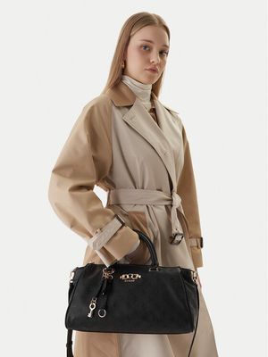 Kuferek elegancki Guess ze sklepu: MODIVO w kategorii: Kuferki - zdjęcie WP-EBWP-BKLVO-LN0_0000305926814