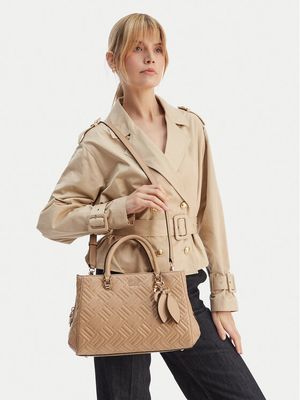 Kuferek elegancki Guess ze sklepu: MODIVO w kategorii: Kuferki - zdjęcie WP-EBWP-BKLVO-LN0_0000305927392