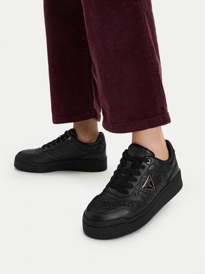 Buty sportowe damskie na wiosnę Guess ze sklepu: MODIVO w kategorii: Buty sportowe damskie - zdjęcie WP-EBWP-BKLVO-LN0_0000305931160