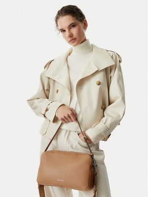 Listonoszka elegancka Calvin Klein ze sklepu: MODIVO w kategorii: Listonoszki - zdjęcie WP-EBWP-BKLVO-LN0_0000305949486