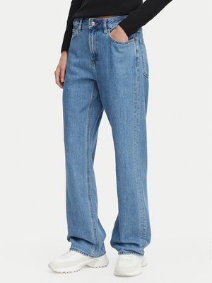 Jeansy damskie wiosenne Calvin Klein Jeans ze sklepu: MODIVO w kategorii: Jeansy damskie - zdjęcie WP-EBWP-BKLVO-LN0_0000305955333