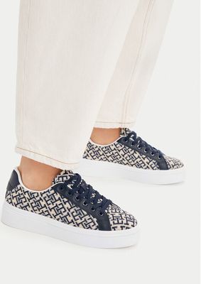 Buty sportowe damskie na wiosnę Tommy Hilfiger ze sklepu: MODIVO w kategorii: Buty sportowe damskie - zdjęcie WP-EBWP-BKLVO-LN0_0000305961693