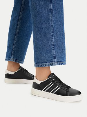 Buty sportowe damskie wiosenne Armani Exchange ze sklepu: MODIVO w kategorii: Buty sportowe damskie - zdjęcie WP-EBWP-BKLVO-LN0_0000305967497