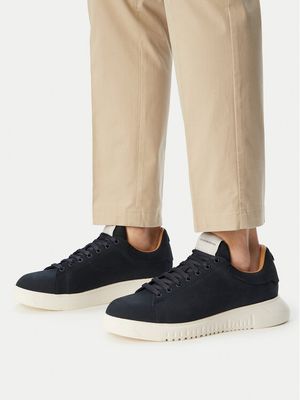 Buty sportowe męskie Emporio Armani ze sklepu: MODIVO w kategorii: Buty sportowe męskie - zdjęcie WP-EBWP-BKLVO-LN0_0000305972170