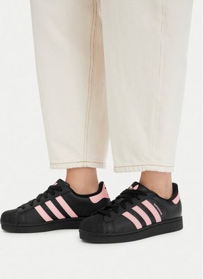 Buty sportowe dziecięce jesienne adidas ze sklepu: MODIVO w kategorii: Buty sportowe dziecięce - zdjęcie WP-EBWP-BKLVO-LN0_0000305978851