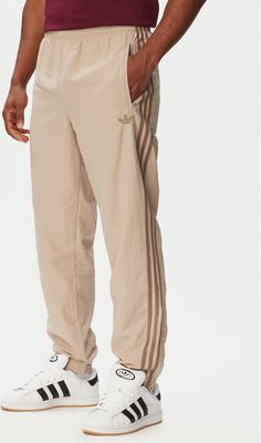 Spodnie męskie na jesień w sportowym stylu adidas ze sklepu: MODIVO w kategorii: Spodnie męskie - zdjęcie WP-EBWP-BKLVO-LN0_0000305985972