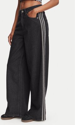 Jeansy damskie w sportowym stylu adidas ze sklepu: MODIVO w kategorii: Jeansy damskie - zdjęcie WP-EBWP-BKLVO-LN0_0000305987693