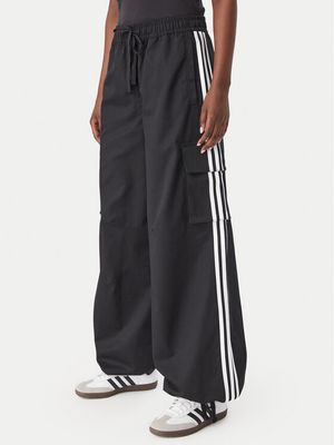 Spodnie damskie w sportowym stylu adidas ze sklepu: MODIVO w kategorii: Spodnie damskie - zdjęcie WP-EBWP-BKLVO-LN0_0000305988164