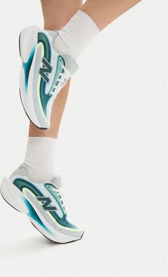 Buty sportowe damskie wiosenne New Balance ze sklepu: MODIVO w kategorii: Buty sportowe damskie - zdjęcie WP-EBWP-BKLVO-LN0_0000306066205