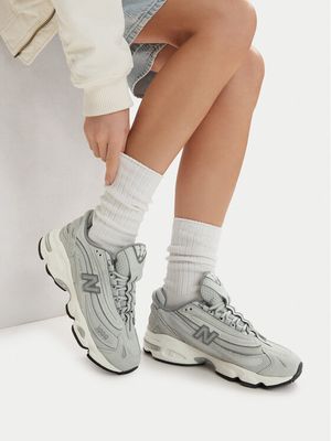 Buty sportowe damskie na wiosnę New Balance ze sklepu: MODIVO w kategorii: Buty sportowe damskie - zdjęcie WP-EBWP-BKLVO-LN0_0000306080935