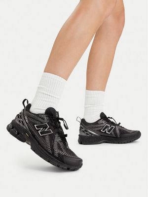 Buty sportowe damskie New Balance ze sklepu: MODIVO w kategorii: Buty sportowe damskie - zdjęcie WP-EBWP-BKLVO-LN0_0000306081031