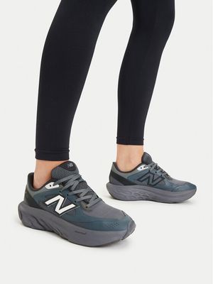 Buty sportowe damskie jesienne New Balance ze sklepu: MODIVO w kategorii: Buty sportowe damskie - zdjęcie WP-EBWP-BKLVO-LN0_0000306081215