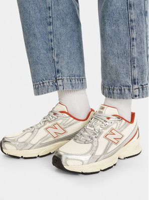 New Balance - Buty sportowe dziecięce na wiosnę ze sklepu: MODIVO w kategorii: Buty sportowe dziecięce - zdjęcie WP-EBWP-BKLVO-LN0_0000306081659