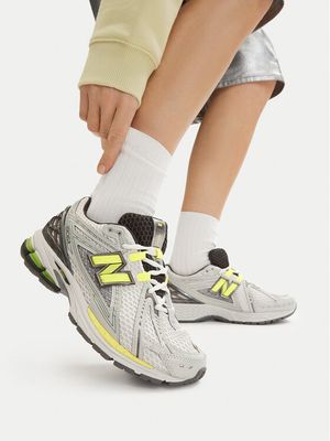 Buty sportowe damskie na wiosnę New Balance ze sklepu: MODIVO w kategorii: Buty sportowe damskie - zdjęcie WP-EBWP-BKLVO-LN0_0000306081963