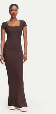 Sukienka elegancka Guess ze sklepu: MODIVO w kategorii: Sukienki - zdjęcie WP-EBWP-BKLVO-LN0_0000306148406
