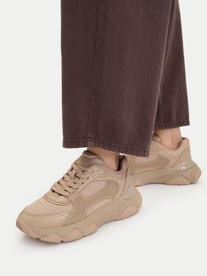 Buty sportowe damskie na wiosnę jesienne Guess ze sklepu: MODIVO w kategorii: Buty sportowe damskie - zdjęcie WP-EBWP-BKLVO-LN0_0000306154964