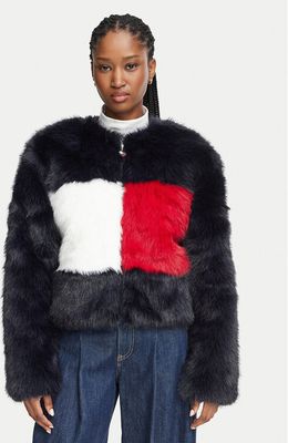 Futro damskie jesienne Tommy Jeans ze sklepu: MODIVO w kategorii: Futra damskie - zdjęcie WP-EBWP-BKLVO-LN0_0000306167438