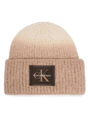 Czapka zimowa damska Calvin Klein ze sklepu: MODIVO w kategorii: Czapki zimowe damskie - zdjęcie WP-EBWP-BKLVO-LN0_0000306187115