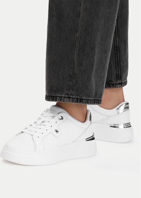 Buty sportowe damskie na wiosnę Tommy Hilfiger ze sklepu: MODIVO w kategorii: Buty sportowe damskie - zdjęcie WP-EBWP-BKLVO-LN0_0000306190894