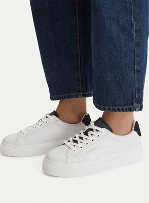 Buty sportowe damskie na wiosnę Tommy Hilfiger ze sklepu: MODIVO w kategorii: Buty sportowe damskie - zdjęcie WP-EBWP-BKLVO-LN0_0000306194564