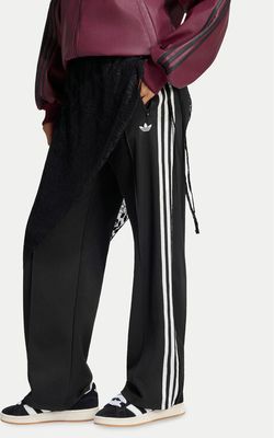 Spodnie damskie jesienne adidas ze sklepu: MODIVO w kategorii: Spodnie damskie - zdjęcie WP-EBWP-BKLVO-LN0_0000306202863