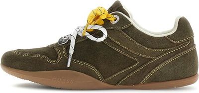 Buty sportowe damskie na wiosnę Guess ze sklepu: MODIVO w kategorii: Buty sportowe damskie - zdjęcie WP-EBWP-BKLVO-LN0_0000306270596