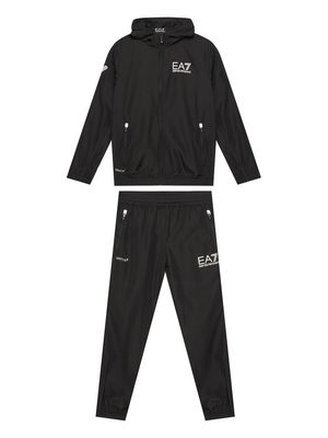 Dres chłopięcy na jesień EA7 Emporio Armani ze sklepu: MODIVO w kategorii: Dresy chłopięce - zdjęcie WP-EBWP-BKLVO-LN0_0000306275423