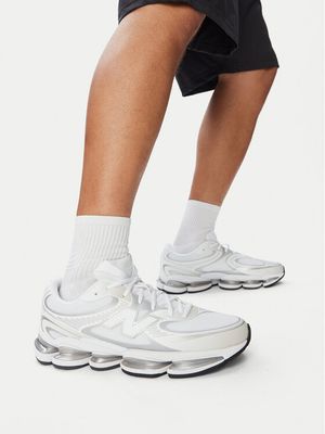 Buty sportowe męskie wiosenne New Balance ze sklepu: MODIVO w kategorii: Buty sportowe męskie - zdjęcie WP-EBWP-BKLVO-LN0_0000306385160