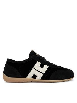 Buty sportowe damskie na wiosnę Elisabetta Franchi ze sklepu: MODIVO w kategorii: Buty sportowe damskie - zdjęcie WP-EBWP-BKLVO-LN0_0000306402478