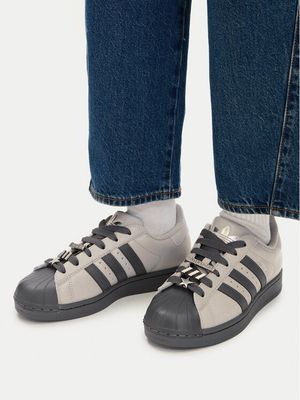 Buty sportowe damskie na wiosnę adidas ze sklepu: MODIVO w kategorii: Buty sportowe damskie - zdjęcie WP-EBWP-BKLVO-LN0_0000306464827