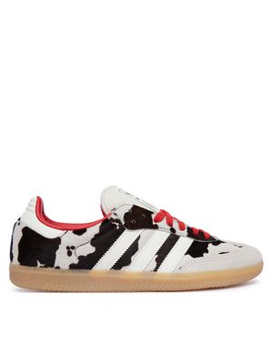 Buty sportowe damskie wiosenne adidas ze sklepu: MODIVO w kategorii: Buty sportowe damskie - zdjęcie WP-EBWP-BKLVO-LN0_0000306464971