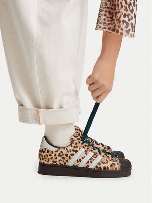 Buty sportowe damskie na wiosnę adidas Originals ze sklepu: MODIVO w kategorii: Buty sportowe damskie