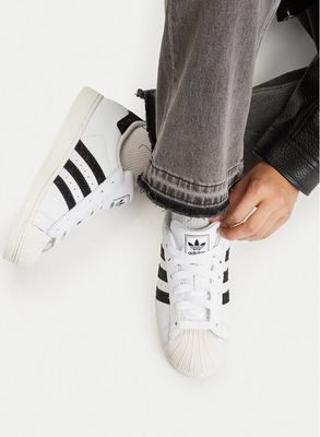 Buty sportowe damskie na wiosnę adidas ze sklepu: MODIVO w kategorii: Buty sportowe damskie