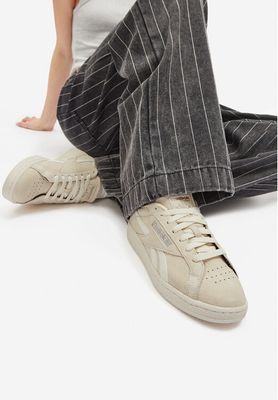 Buty sportowe damskie na wiosnę Reebok ze sklepu: MODIVO w kategorii: Buty sportowe damskie - zdjęcie WP-EBWP-BKLVO-LN0_5903698587912