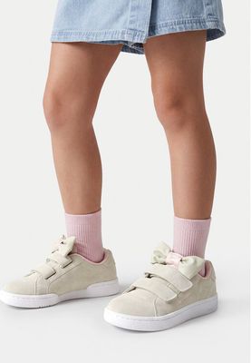 Buty sportowe dziecięce na wiosnę Reebok ze sklepu: MODIVO w kategorii: Buty sportowe dziecięce - zdjęcie WP-EBWP-BKLVO-LN0_5906751270639