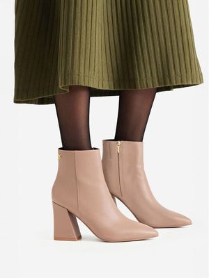 Botki jesienne Nine West ze sklepu: MODIVO w kategorii: Botki - zdjęcie WP-EBWP-BKLVO-LN0_5906751394250